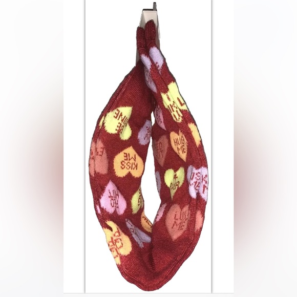 Davco Candy Heart Conversation Crew Socks 1 Pair Women 4-10.5 Red Valentines Day - Picture 5 of 7